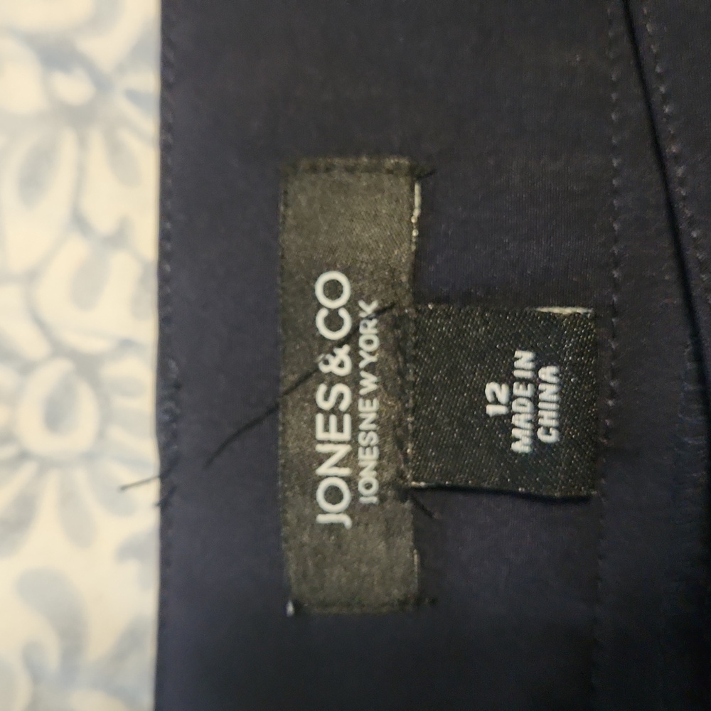 Navy Skort - Picture 4 of 7